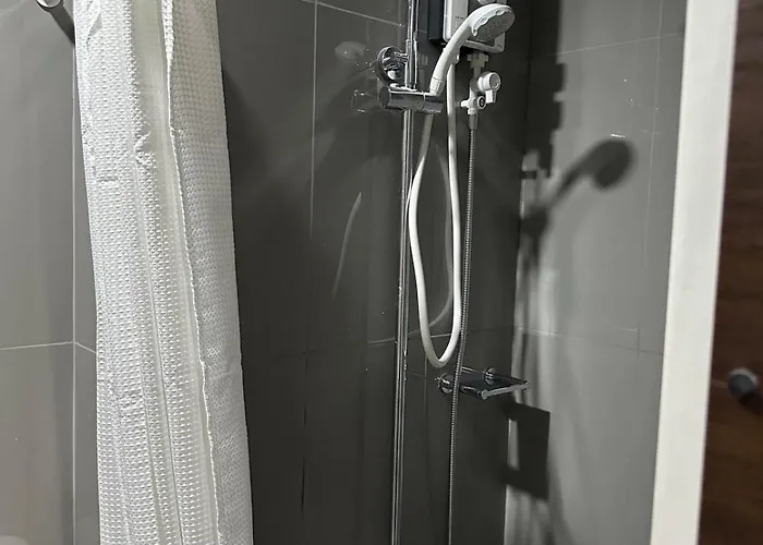 Apartment At Air Residences Condo, Ayala Ave Makati
