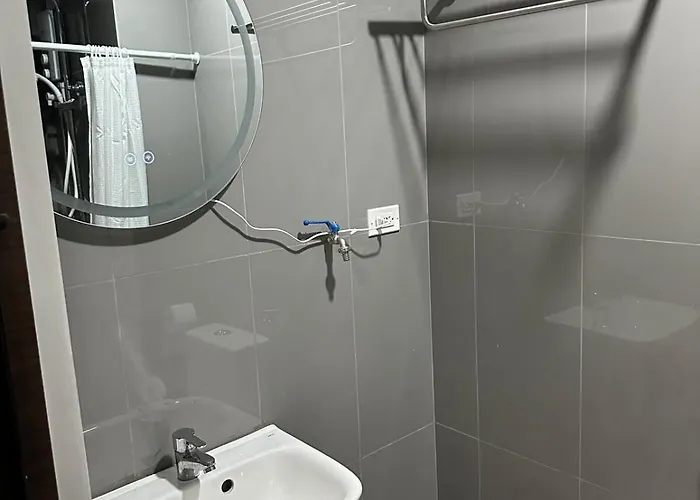 Apartment At Air Residences Condo, Ayala Ave Makati