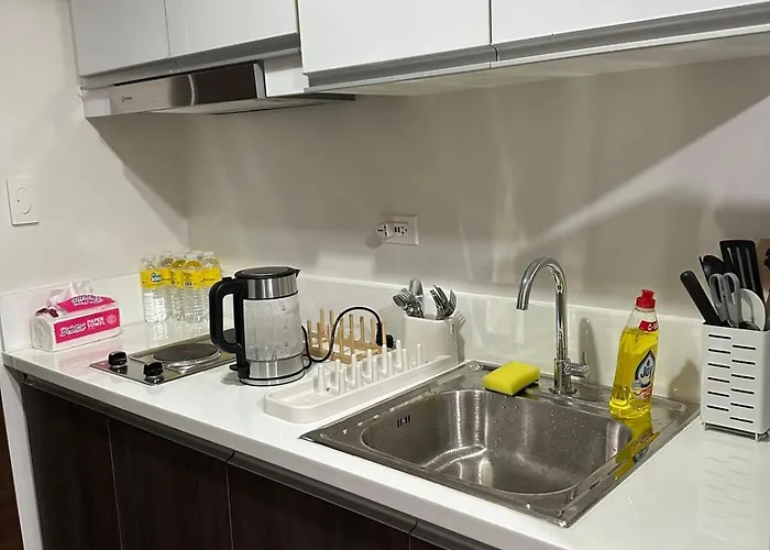 Apartment At Air Residences Condo, Ayala Ave Makati