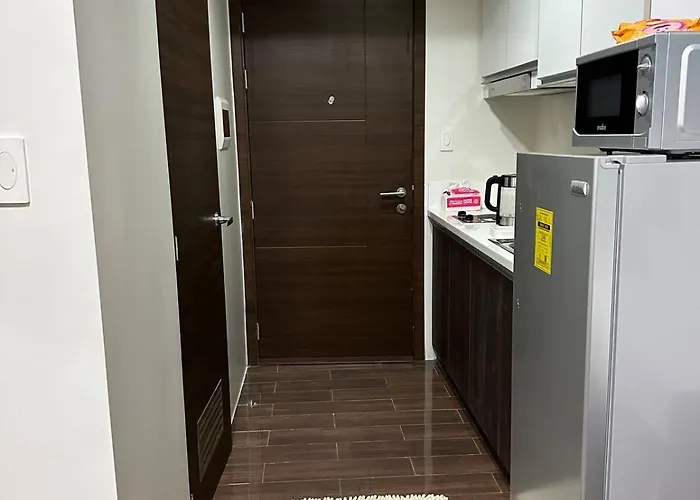 At Air Residences Condo, Ayala Ave Makati Apartment *