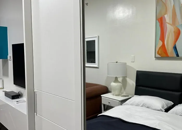Apartment At Air Residences Condo, Ayala Ave Makati Manila